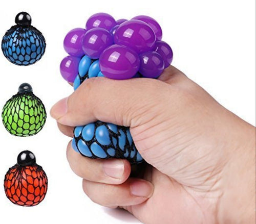 SQUEEZEABLE MESH BALL